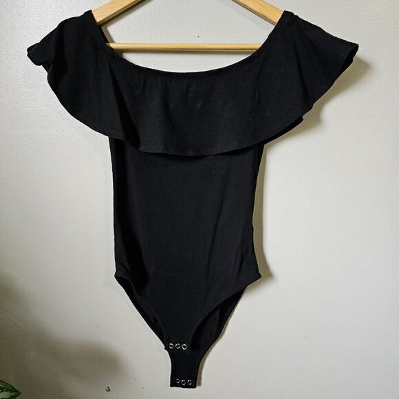 EUC TOPSHOP BLACK FLUTTER NECK LINE BODYSUIT SIZE 2 / XS - Picture 1 of 14